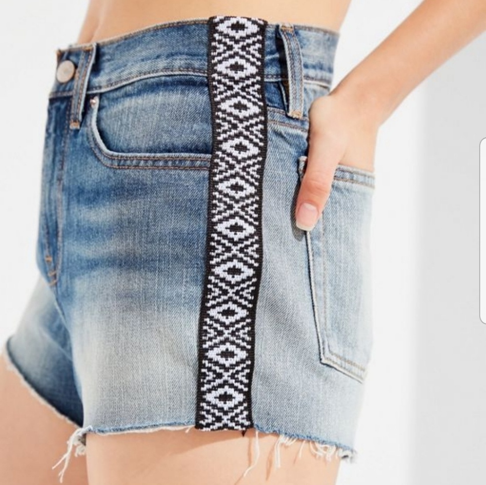 NWT BDG Urban Outfitters Girlfriend Highrise Short